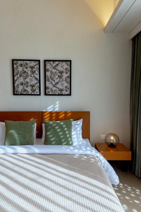 Life At Repose- Lake Villas Resort & Club Chor Warodra Buitenkant foto