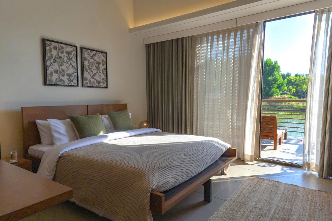 Life At Repose- Lake Villas Resort & Club Chor Warodra Buitenkant foto